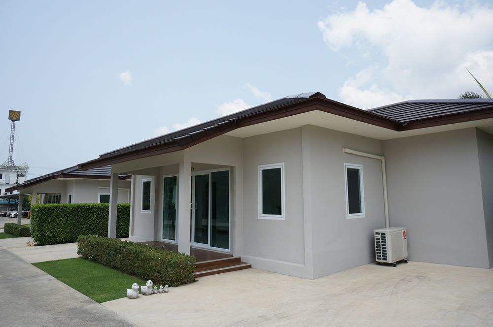 The Brass Villa Garden Resort Sattahip Exterior photo